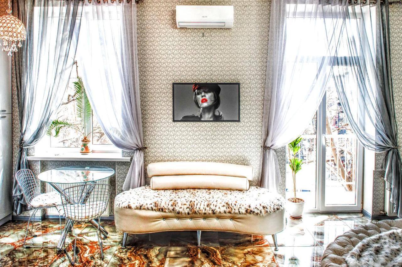 Soborna Square Apartment Odesa Exterior foto